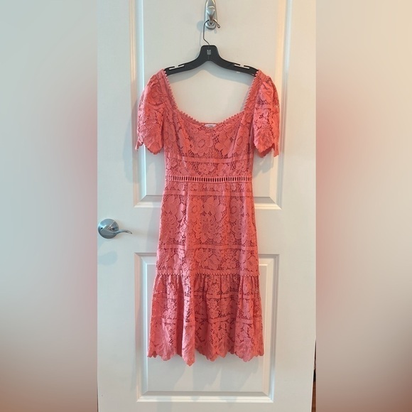 Saylor Louisa Midi Dress - Picture 3 of 16